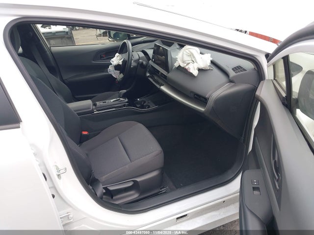 JTDADABU7R3020112 Toyota Prius Le Awd-e