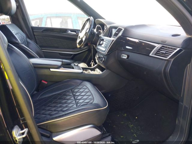 2015 MERCEDES-BENZ GL 550 4JGDF7DE6FA552454 Photo 4