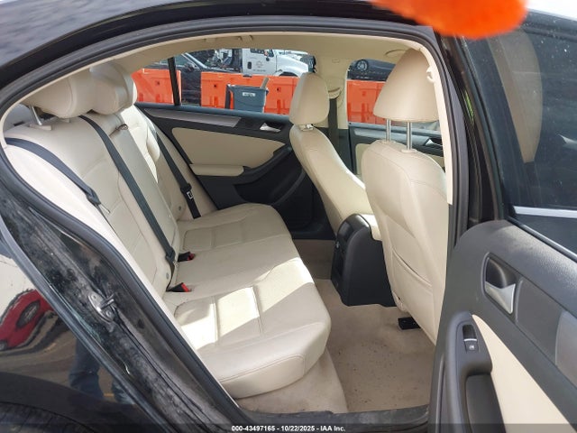 3VWLL7AJ5EM401131 Volkswagen Jetta 2.0l Tdi