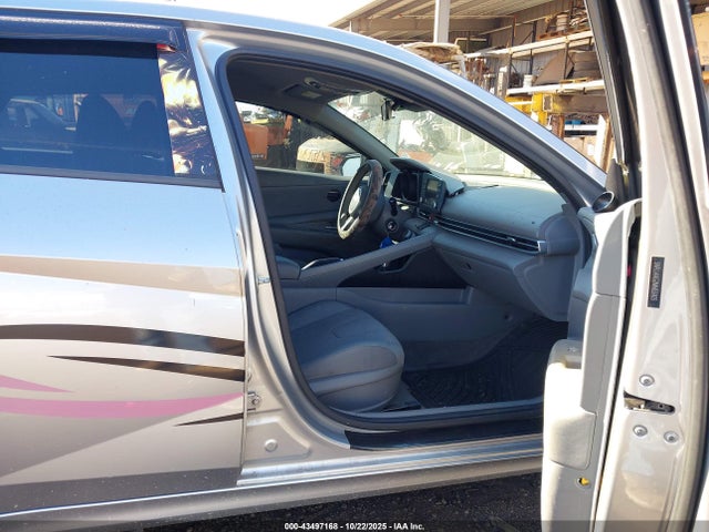 2021 HYUNDAI ELANTRA 5NPLL4AG2MH037423 Photo 4