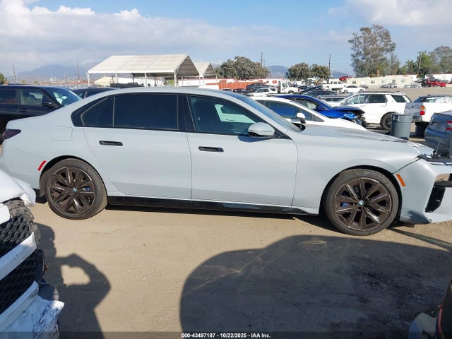 WBA23EH05PCM56633 BMW 740 I