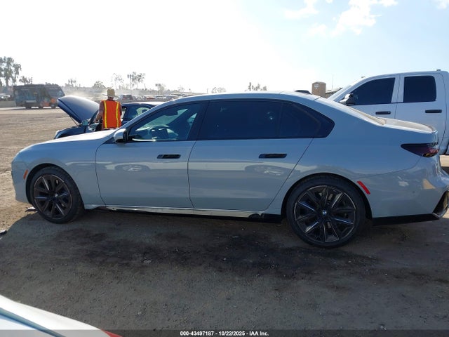 WBA23EH05PCM56633 BMW 740 I