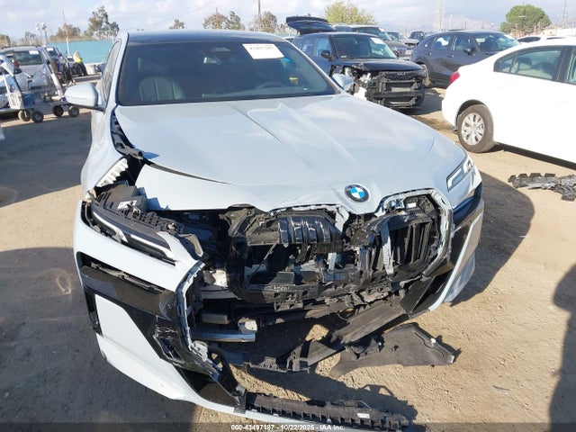 2023 BMW 740 WBA23EH05PCM56633 Photo 5