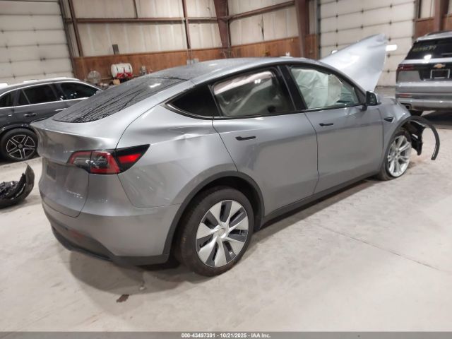 2024 TESLA MODEL Y 7SAYGDEE8RA286933 Photo 3