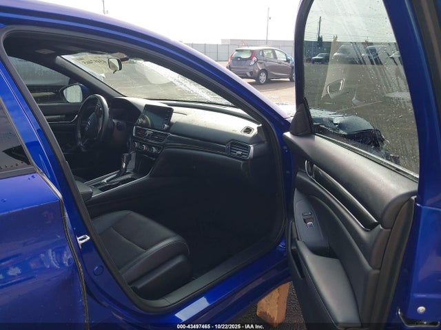 1HGCV1F37JA258566 Honda Accord Sport