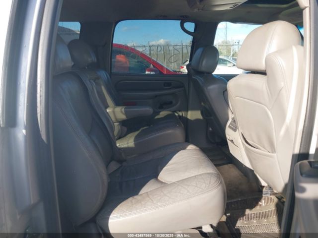 2004 GMC YUKON XL 1500 1GKFK66U94J249791 Photo 7