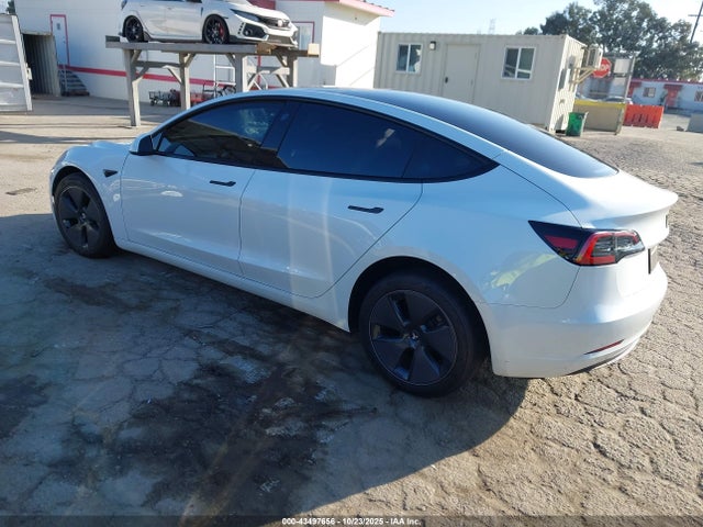 2023 TESLA MODEL 3 5YJ3E1EA6PF637900 Photo 2
