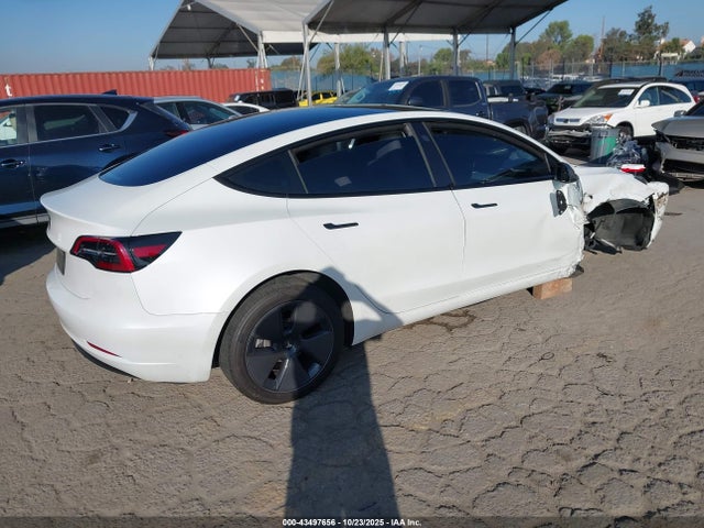 2023 TESLA MODEL 3 5YJ3E1EA6PF637900 Photo 3
