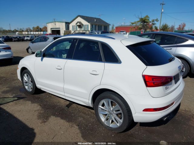 2017 AUDI Q3 WA1JCCFS7HR008877 Photo 2