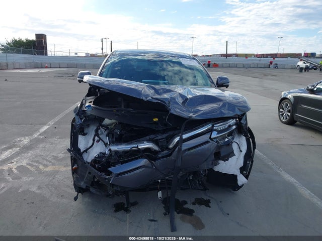 RLLV1AEB9SH011740 Vinfast Vf 8 Eco