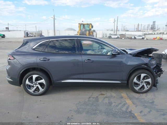 RLLV1AEB9SH011740 Vinfast Vf 8 Eco