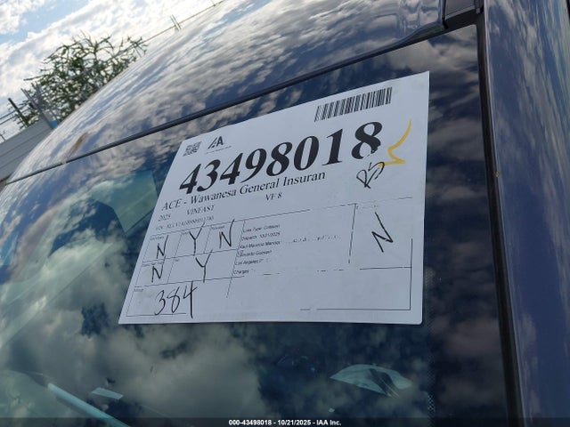 RLLV1AEB9SH011740 Vinfast Vf 8 Eco