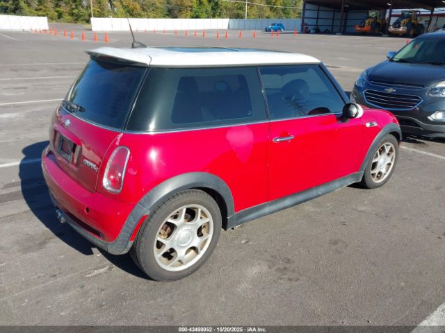 2006 MINI COOPER S WMWRE33516TJ35350 Photo 3