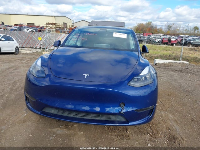 43498195 :رقم المزاد ، 5YJYGDEE5MF065914 vin ، 2021 Tesla Model Y Long Range Dual Motor All-wheel Drive مزاد بيع