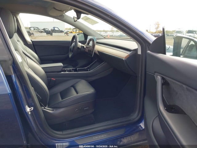 2021 TESLA MODEL Y 5YJYGDEE5MF065914 Photo 4