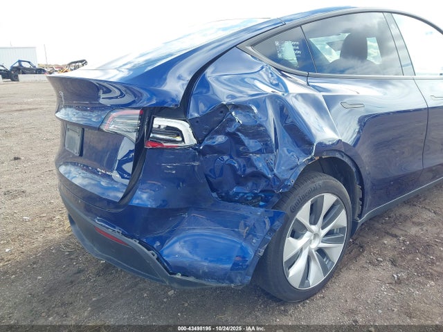 2021 TESLA MODEL Y 5YJYGDEE5MF065914 Photo 5