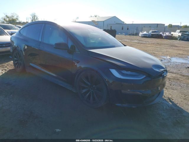 2023 TESLA MODEL X 7SAXCBE62PF375501 Photo 0
