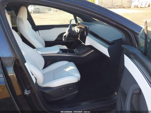 2023 TESLA MODEL X 7SAXCBE62PF375501 Photo 4