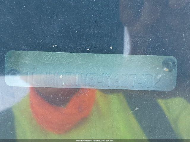 2004 LINCOLN TOWN CAR 1LNHM81W54Y627482 Photo 8