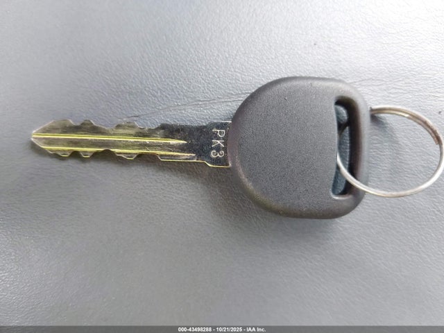 2005 CADILLAC DEVILLE 1G6KD54Y15U245211 Photo 10