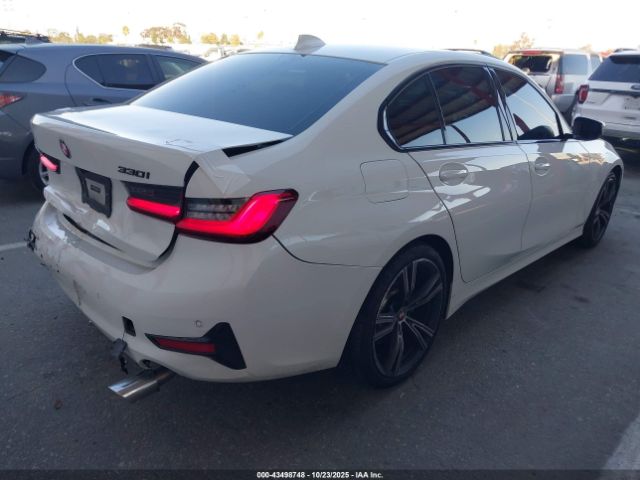 2021 BMW 330I 3MW5R1J01M8C09868 Photo 3