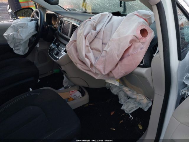 2024 CHRYSLER VOYAGER 2C4RC1CGXRR155817 Photo 4