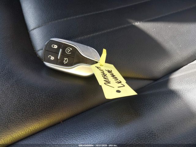 2021 MASERATI LEVANTE ZN661XUA1MX357847 Photo 10