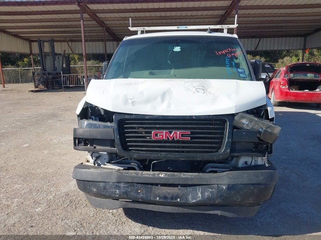 GMC Savana 2500 Work Van 2018 1GTW7BFG6J1208062 Image 13