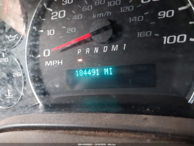 GMC Savana 2500 Work Van 2018 1GTW7BFG6J1208062 Image 16