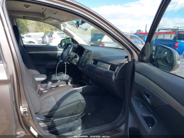 2017 MITSUBISHI OUTLANDER JA4AZ3A31HZ027794 Photo 4