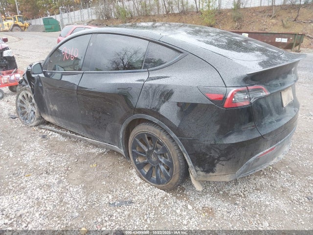 2023 Tesla Model Y Awd/long Range Dual Motor All-wheel Drive მანქანა იყიდება აუქციონზე, vin: 7SAYGDEE7PA168854, აუქციონის ნომერი: 43499060