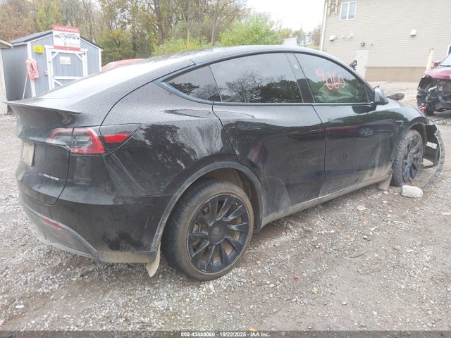 2023 Tesla Model Y Awd/long Range Dual Motor All-wheel Drive მანქანა იყიდება აუქციონზე, vin: 7SAYGDEE7PA168854, აუქციონის ნომერი: 43499060