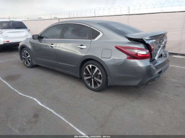 2018 NISSAN ALTIMA 1N4AL3AP3JC476502 Photo 2