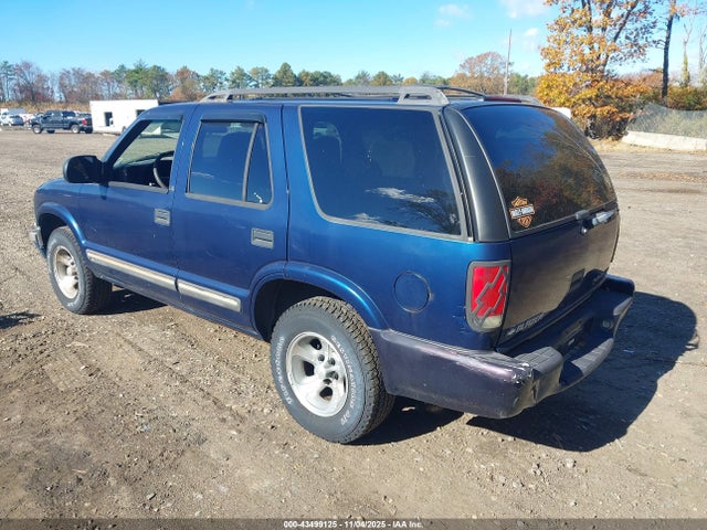2000 CHEVROLET BLAZER 1GNCS13W4Y2333144 Photo 2
