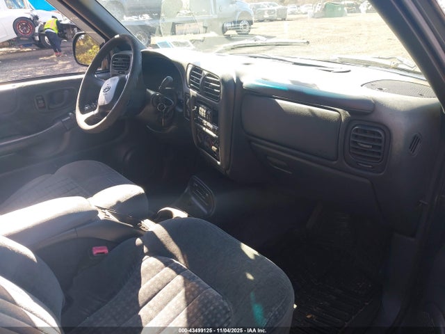 2000 CHEVROLET BLAZER 1GNCS13W4Y2333144 Photo 4