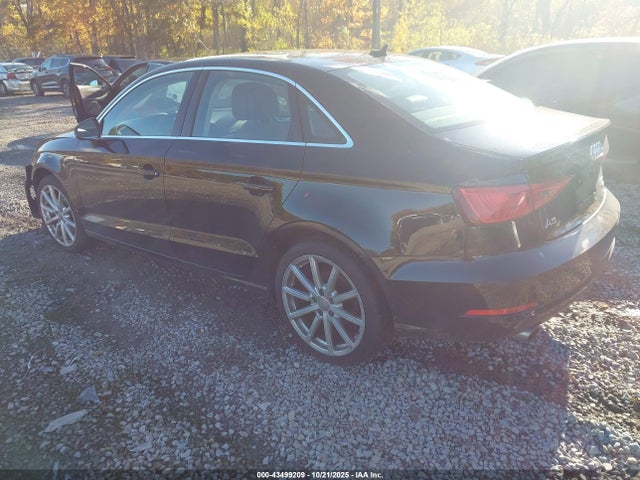 2015 AUDI A3 WAUEFGFFXF1116038 Photo 2