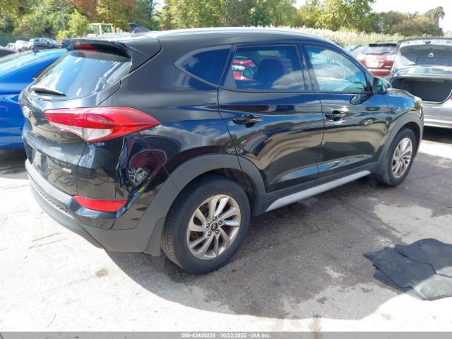 2017 HYUNDAI TUCSON KM8J3CA44HU519180 Photo 3