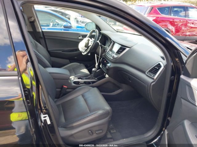 2017 HYUNDAI TUCSON KM8J3CA44HU519180 Photo 4