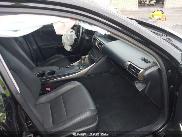 Lexus IS 200T 2016 JTHBA1D21G5011270 Image 5