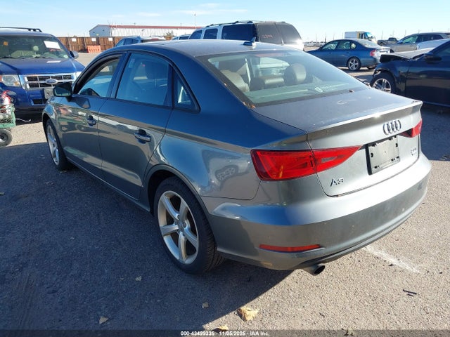 2015 AUDI A3 WAUBFGFF3F1105885 Photo 2