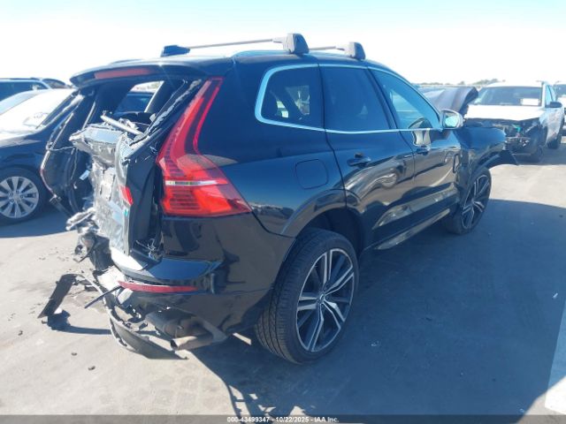 2018 VOLVO XC60 LYV102RM4JB097519 Photo 3