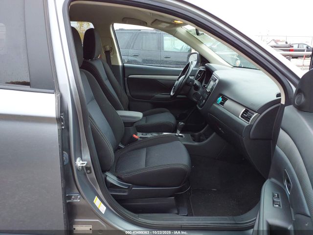2016 MITSUBISHI OUTLANDER JA4AD3A38GZ003750 Photo 4