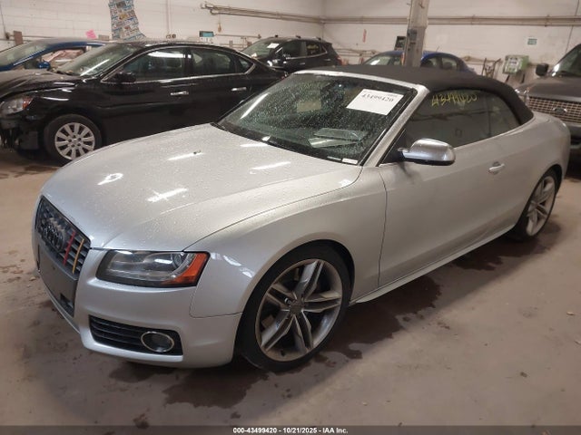 2010 AUDI S5 WAUVGAFH2AN010194 Photo 1