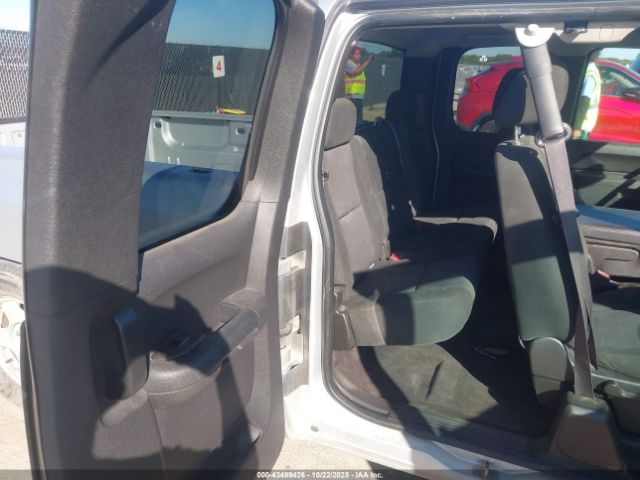 2013 CHEVROLET SILVERADO 1500 1GCRCSE00DZ224373 Photo 7