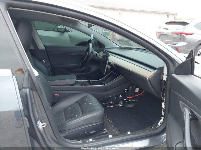 2020 TESLA MODEL 3 5YJ3E1EB2LF616447 Photo 4
