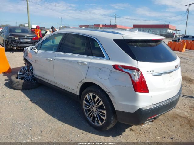 2017 CADILLAC XT5 1GYKNCRS5HZ166516 Photo 2