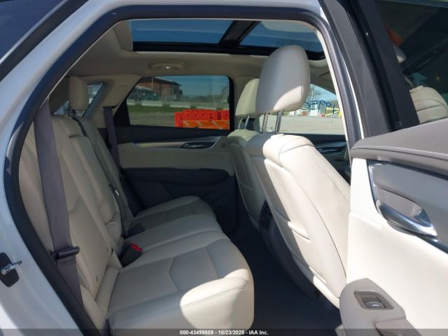 2017 CADILLAC XT5 1GYKNCRS5HZ166516 Photo 7