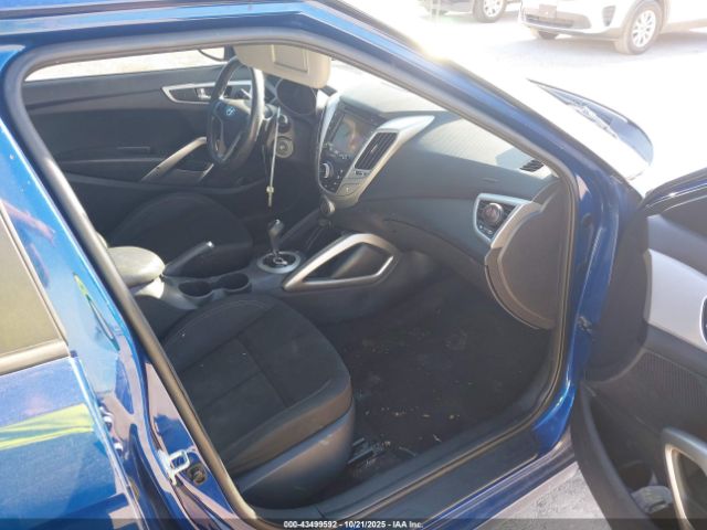 2016 HYUNDAI VELOSTER KMHTC6AD2GU269995 Photo 4