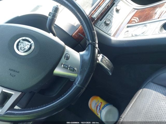 2010 JAGUAR XF SAJWA0GB6ALR61623 Photo 10