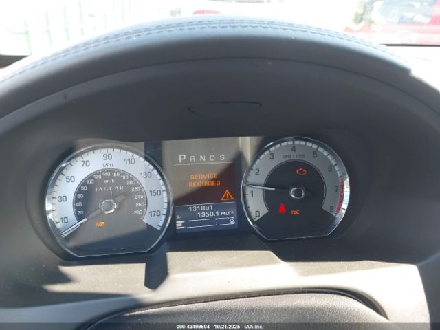 2010 JAGUAR XF SAJWA0GB6ALR61623 Photo 6